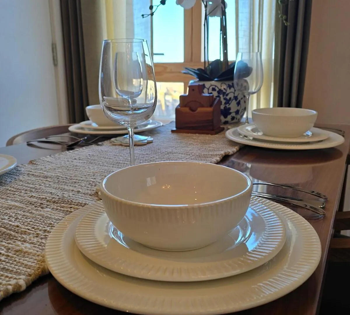 Spacious Seaside Apartment With Terrace, Kemptown 브라이턴